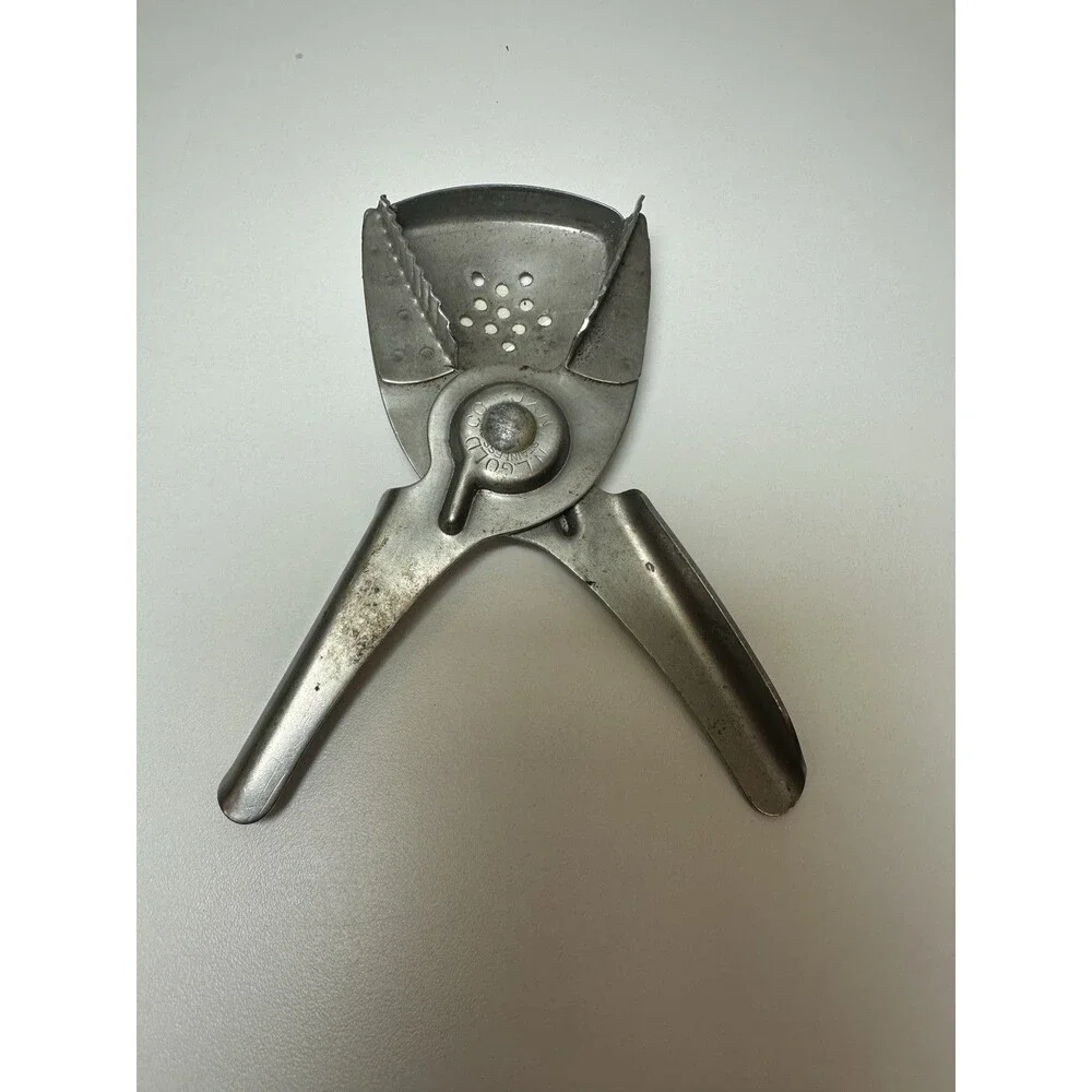 VINTAGE N.L. GOLD CO/NYC Juicer Squeezer Lime Lemon Stainless Steel USA Barware